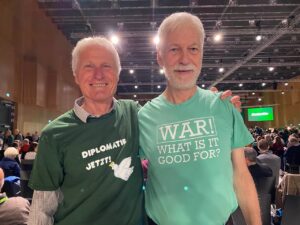 Hans Schmidt und Martin Pilgram auf dem Grünen-Parteitag in Wiesbaden